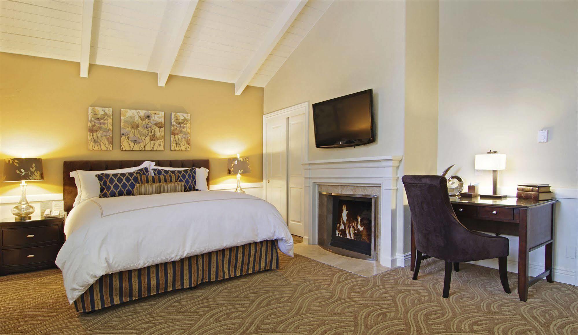 Carriage House Inn Carmel-by-the-Sea Buitenkant foto